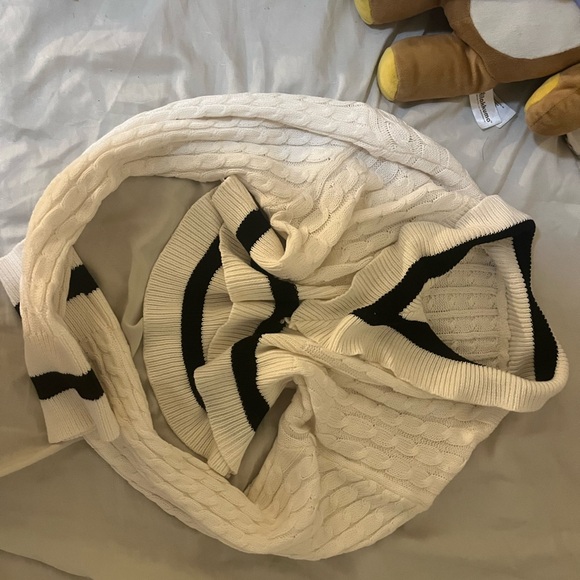 White Two-Piece Set - Picture 5 of 5